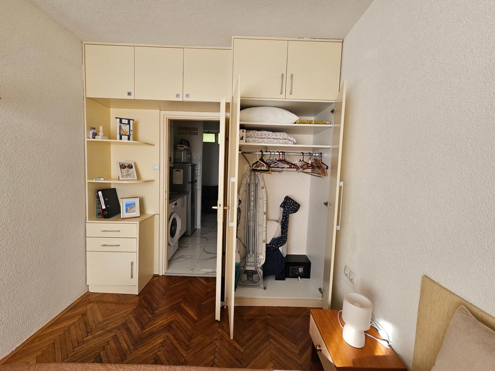 Morska Postelja - Sea Bed Apartment Omis Exterior photo